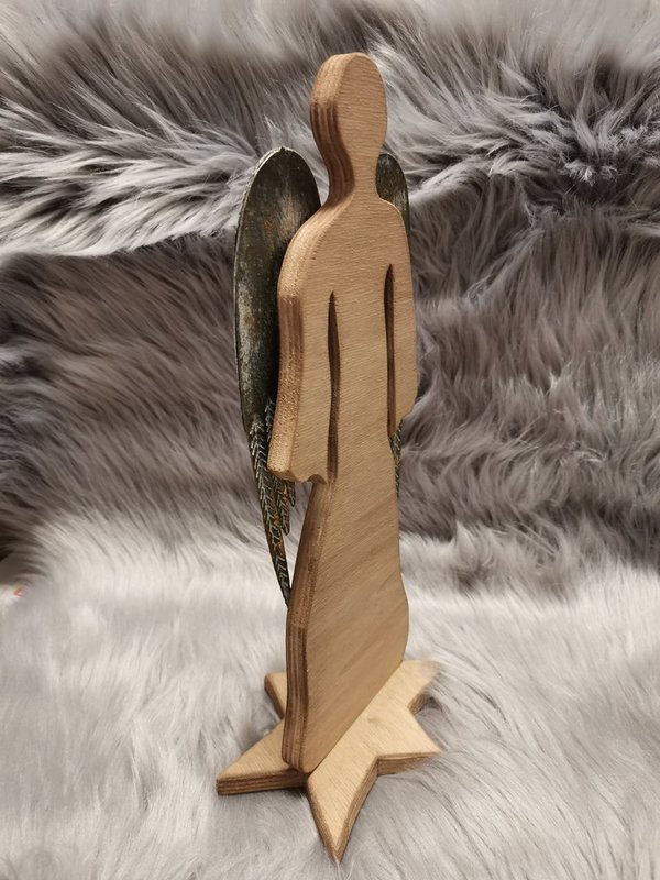 Figur - Holz Engel  mit Metallflügel - ca.32 cm hoch